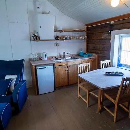 Fisherman's Cabin, Lofoten - 11 Johnbua *